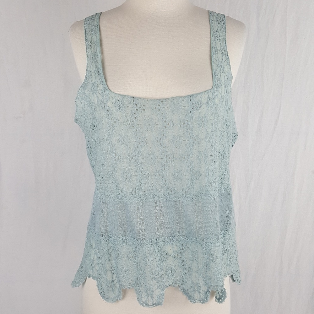 INTIMATELY Eyelet Top sz M